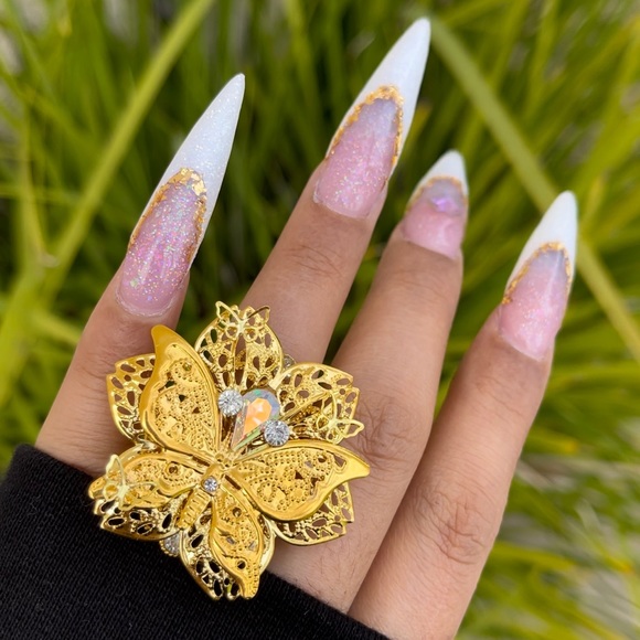 ✨🦋Crystal Floral Filigree Butterfly Statement Ring🦋✨ Gold Tone💞Handcrafted - Picture 1 of 7